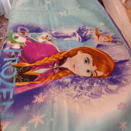 Frozen set for kids' room with curtain, rug, sheets, bedspread & decorative pillow