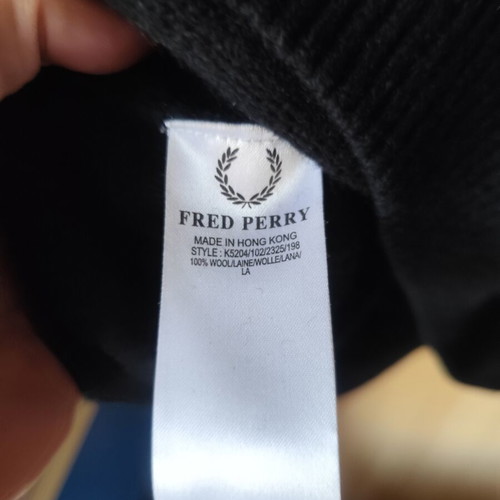 Fred Perry long sleeve shirt large, like new, 100% wool, black and red