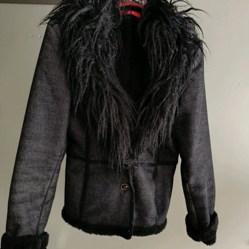 Petra women's jacket used, black and gray with fur details