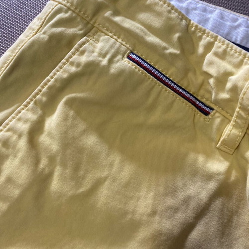 Tommy Hilfiger Bermuda shorts like new, size 32, yellow