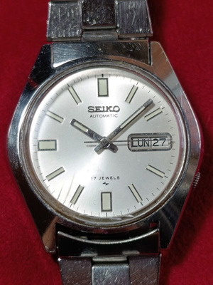 Seiko 7009-8049 Αυτόματο ρολόι ημέρας/ημερομηνίας μεταχειρισμένο