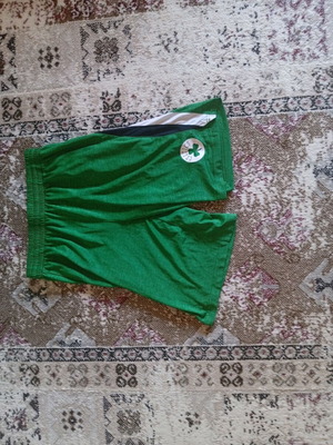Boston Celtics shorts like new, very good slim fit