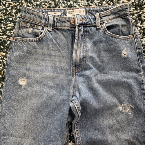 Mom Jeans Bershka blue like new, size S