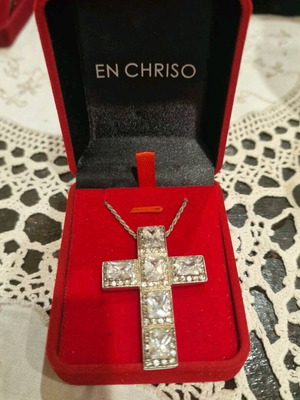 Silver vintage cross like new with diamonds