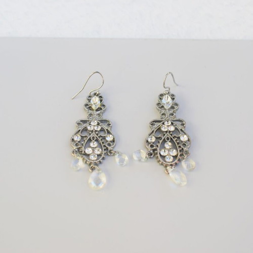 Chandelier earrings with crystals and rhinestones vintage style like new