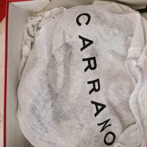 Carrano pump size 38