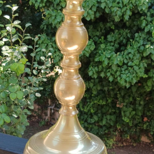 Brass Church Candleholder like new, decorative manual