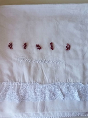 Tricoteen baby sheet with embroidery and lace, 0.90x1.30 m