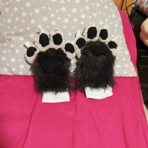 Furry paws gloves