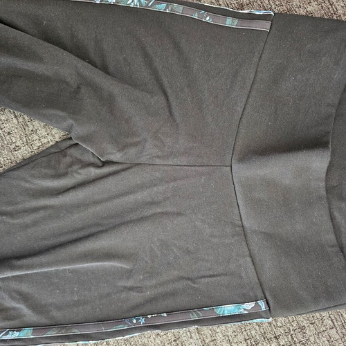 Adidas Flower Tight leggings new, black with floral stripes, size M