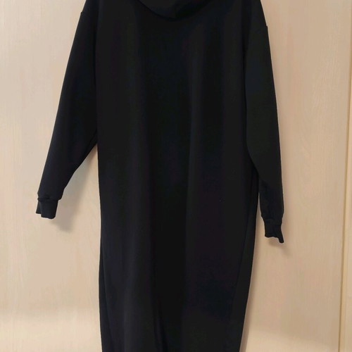 Karavan Dario Black dress with hood and multicolor logo