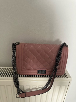 Shoulder bag pink sapio apple color like new
