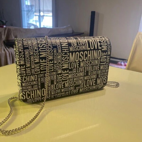 Love Moschino crossbody bag new, black and white