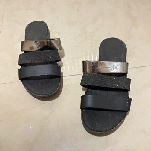 Sandals slippers black size 37 like new