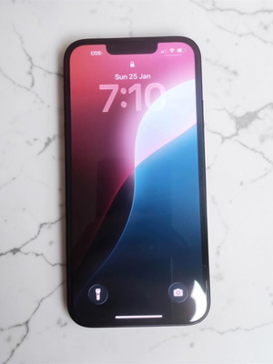 iPhone 13 128GB σαν καινούργιο, μπλε με θήκη και τζαμάκι