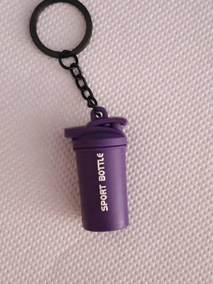 Protein shaker keychain like new, PVC