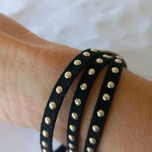 Rock bracelet with black cord and studs adjustable