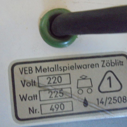 VEB Metallspielwaren Zöblitz vintage electric toy stove, DDR