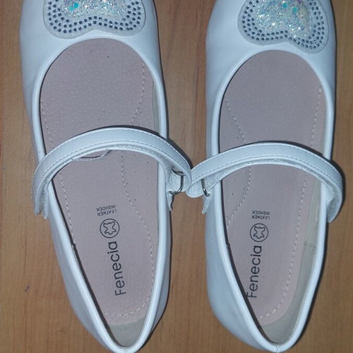 Fenecia Ballerinas Size 37 White, like new