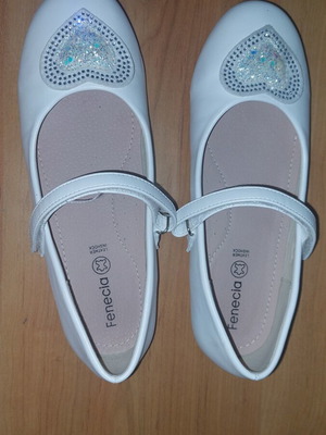 Fenecia Ballerinas Size 37 White, like new