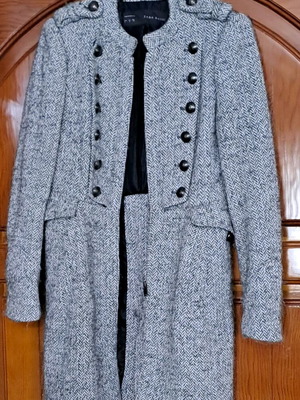 Zara Basic Herringbone Military Wool Blend Coat like new, size L