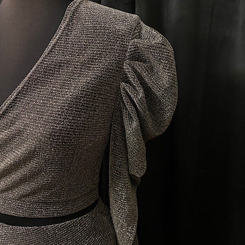 Women's skirt and blouse set new silver with shiny thread S/M