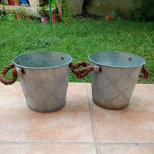 Metal planters used, pack of 2