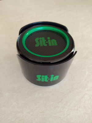 Coaster set of six plastic pieces with holder, like new