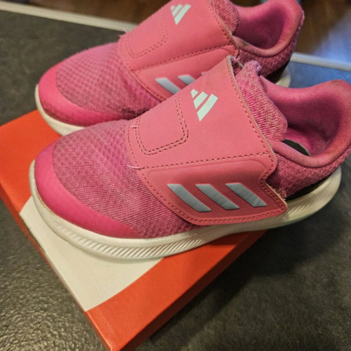 Adidas athletic shoes used for girls size 27 with a scratch