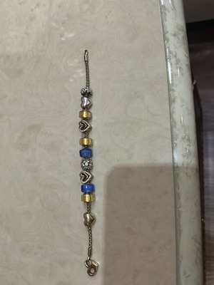 Pandora bracelet set like new, gold and silver