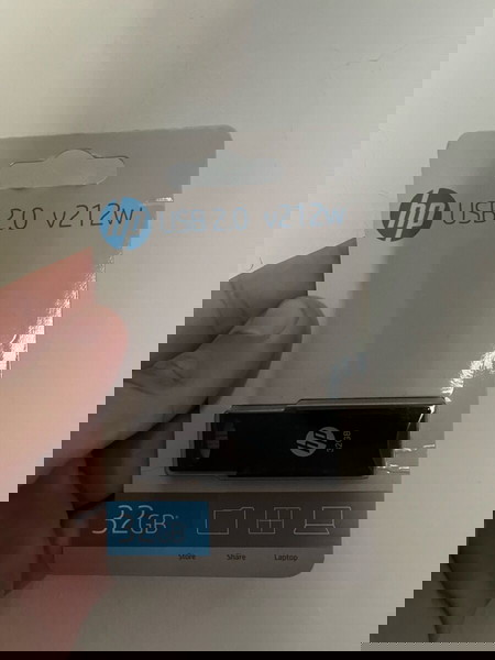 USB stick 32GB