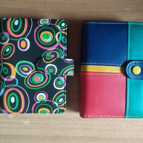 Personal Organizer like new, pack of 2 with card and pen holders