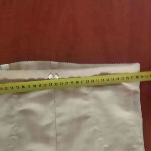 XXL Maternity Corset like new, beige, mid body support with leg Design Veronique