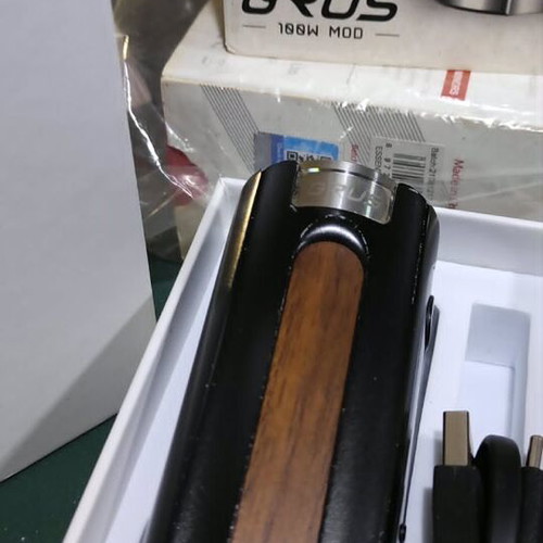 Lost Vape Grus 100W walnut wood inox vape box mod like new