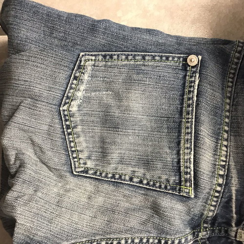 Guess jean shorts size 28 like new, white and blue