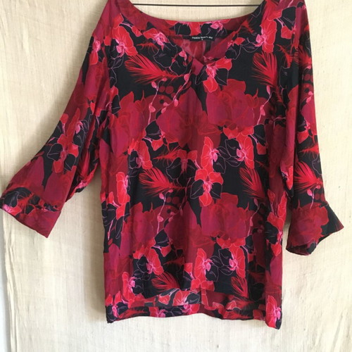 Peace Heart Joy silk crape top, size S, red floral