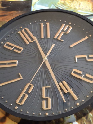 Wall clock analog black like new