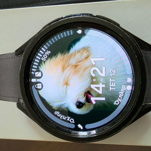 Samsung Galaxy Watch6 Classic 47mm SM-R960 smartwatch with box and multiple straps, small screen damage