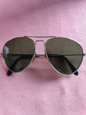 Vintage Bausch & Lomb Ray-Ban sunglasses used, gray