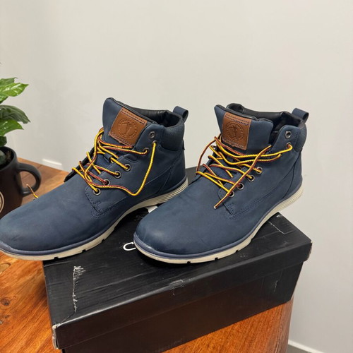 Calgary men's boots like new, size 42, blue