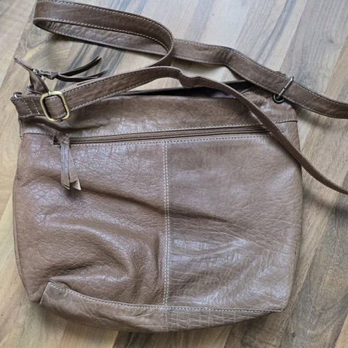 5 th Avenue women's bag like new, natural leather, brown