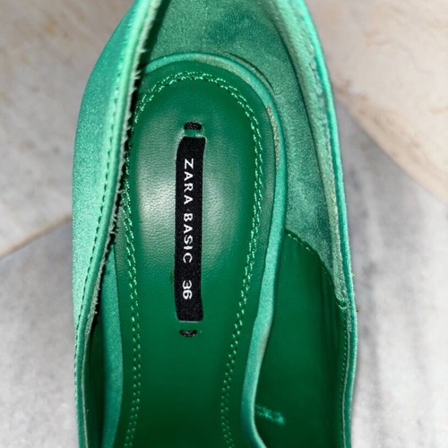Zara satin green pumps like new, size 36