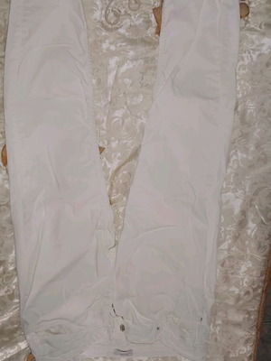 Zara women's white jeans like new, size 44, slim fit