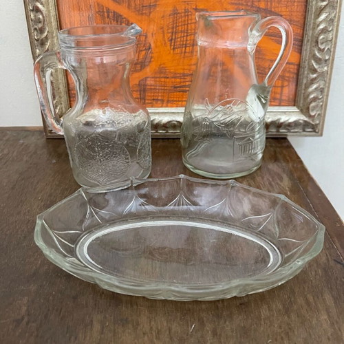 Vintage glass jug set 3 pieces like new