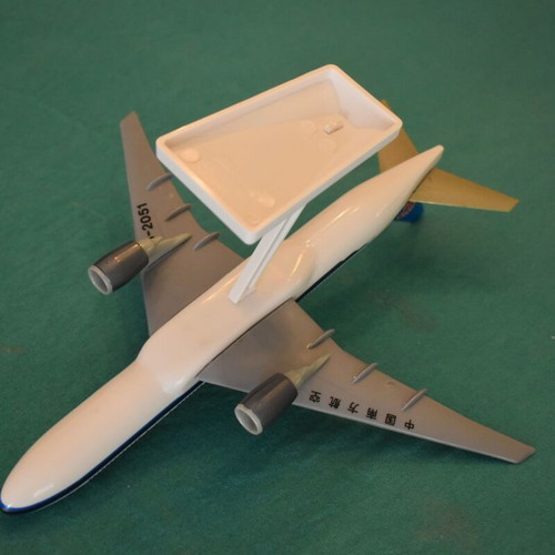China Southern B777-200 Model Plane Scale 1/200 Brand New