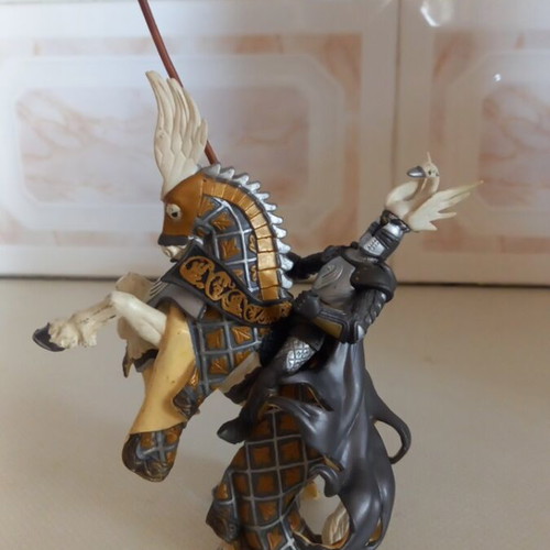 PAPO horse and knight swan figure like new