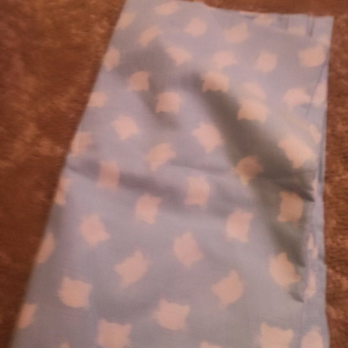 Baby diaper like new, 1.16x65 cm with white cats and blue background