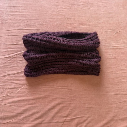 Wool neck scarf cherry Accesorize used