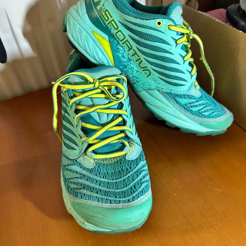 La Sportiva Akasha women's shoes new, athletic, size 38, multicolor green