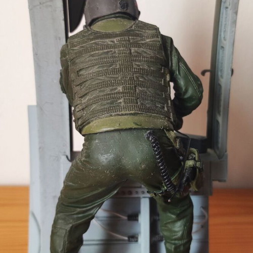 McFarlane Military Series 6 Air Force Helicopter Gunner action figure, 21 cm